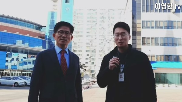 김문수 자유통일당 대표가 명성교회 김삼환 목사를 만난 이야기를 한 유튜브 채널을 통해 6일 공개하고 있다. (출처=이영한TV)<br>