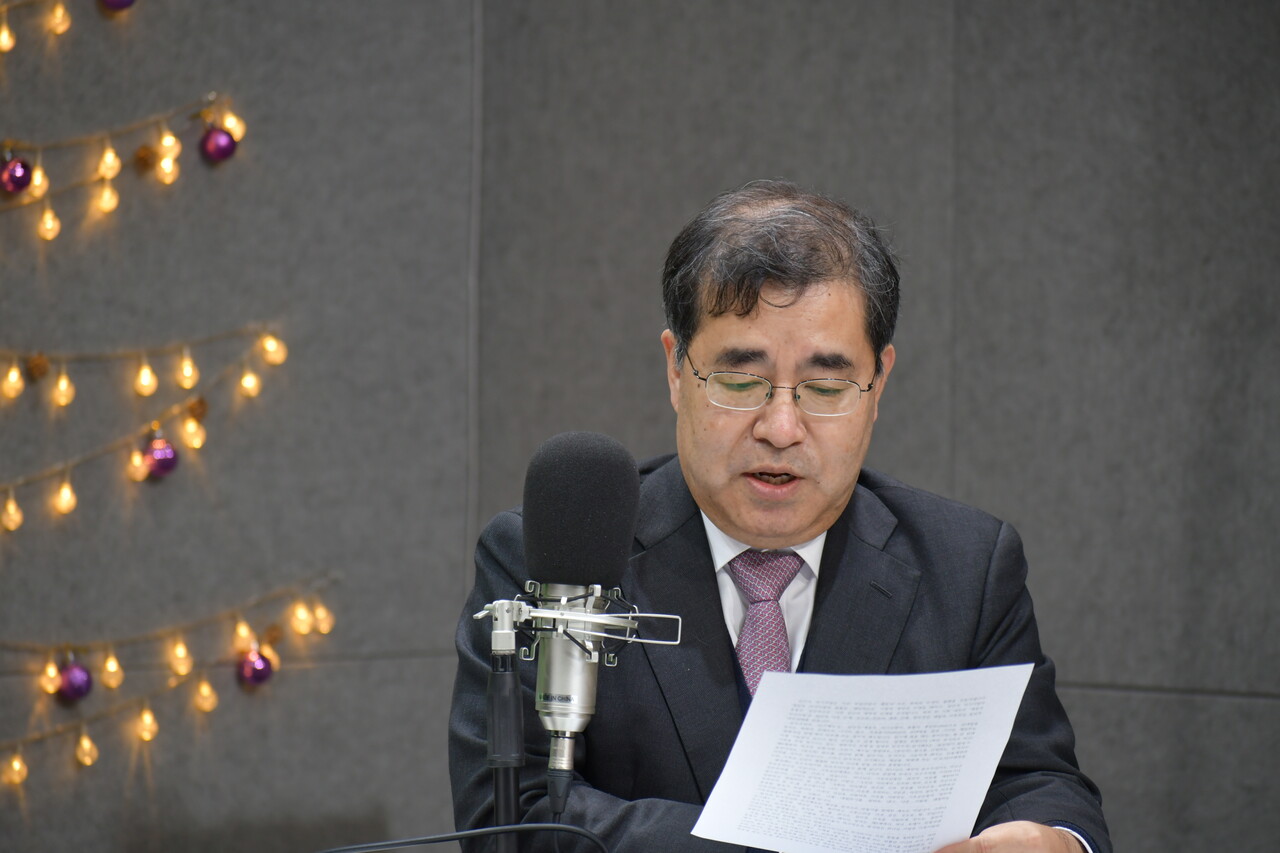 축사하는 '기독법률가회' 대표 이병주 변호사(사진=평화나무)
